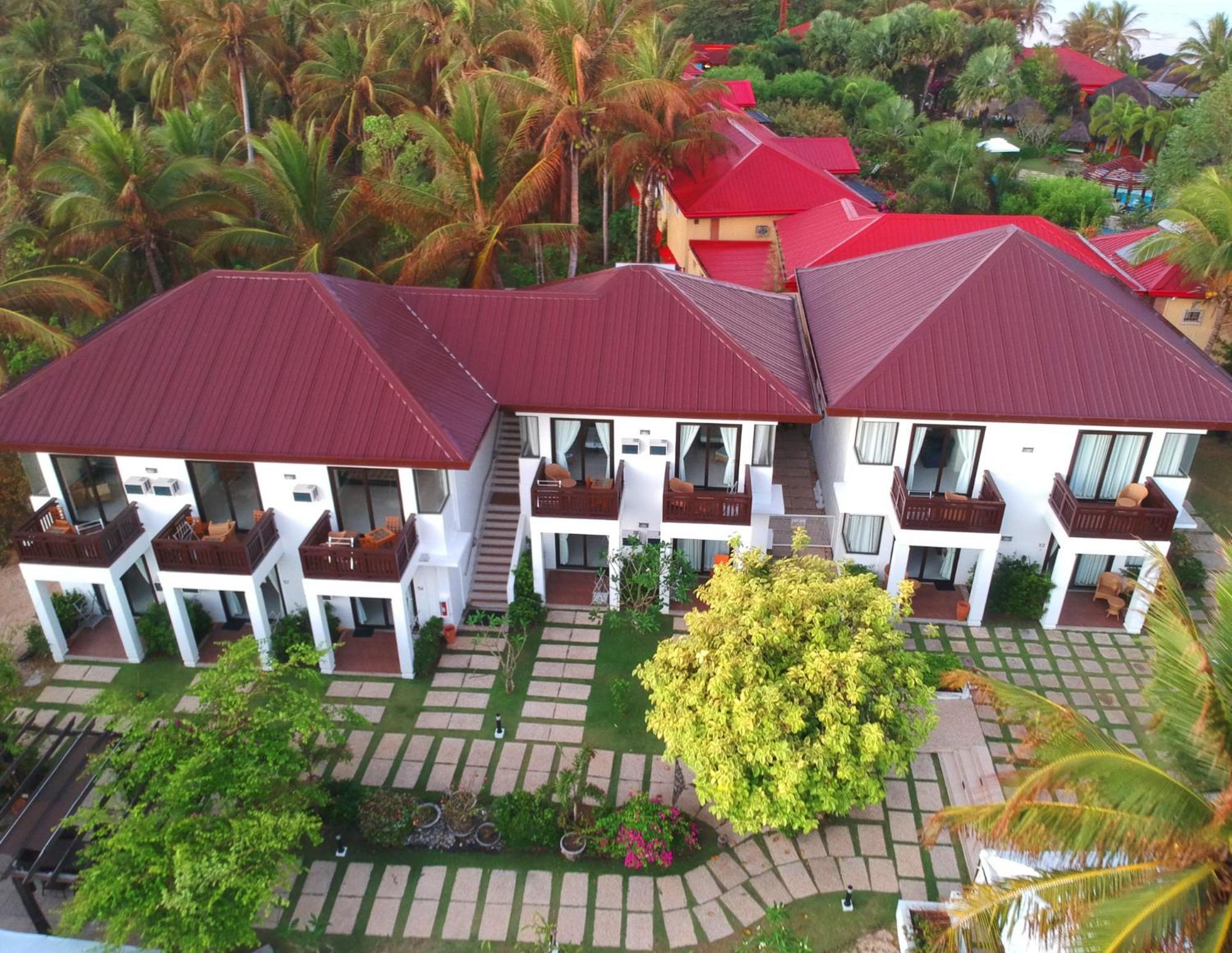 Puerto Del Sol Beach Resort And Hotel Club Bolinao Pangasinan Esterno foto