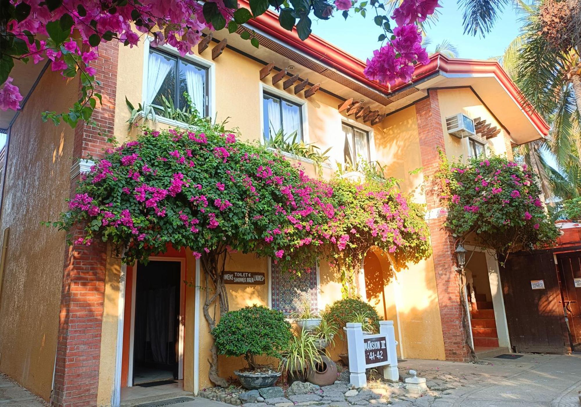 Puerto Del Sol Beach Resort And Hotel Club Bolinao Pangasinan Esterno foto