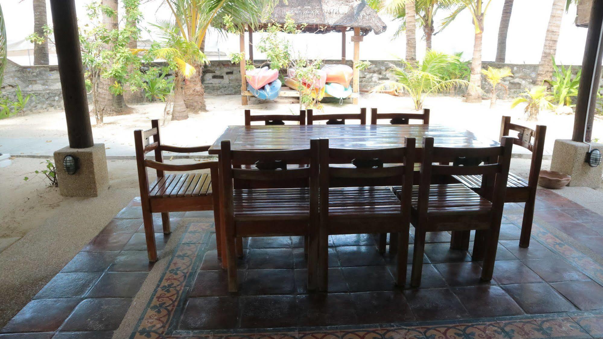 Puerto Del Sol Beach Resort And Hotel Club Bolinao Pangasinan Esterno foto